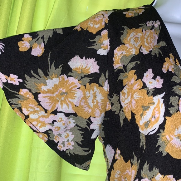 Exhilaration floral print jumpsuit, Sz medium, side, pockets, cinched wa… - Picture 6 of 9